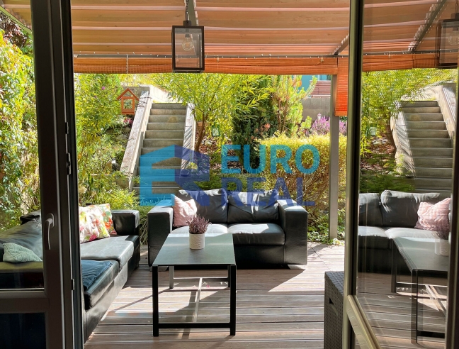 Řadový rodinný dům 5+1, 120 m² s krásnou zahradou, pozemek 300 m²