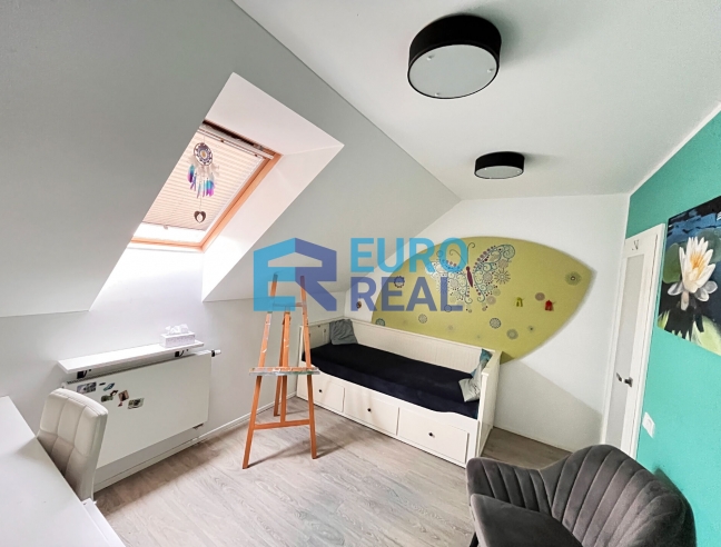 Řadový rodinný dům 5+1, 120 m² s krásnou zahradou, pozemek 300 m²