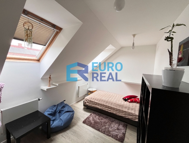 Řadový rodinný dům 5+1, 120 m² s krásnou zahradou, pozemek 300 m²