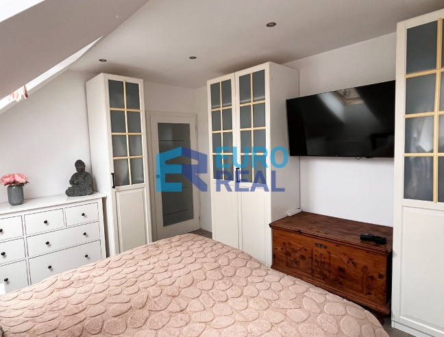 Řadový rodinný dům 5+1, 120 m² s krásnou zahradou, pozemek 300 m²