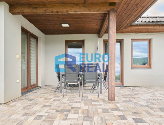 Rodinný dům 4+KK, 125 m² se založenou zahradou, pozemek 753 m²