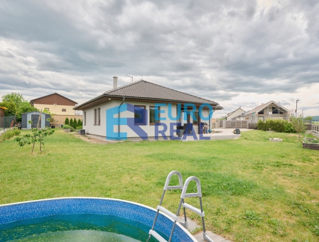 Rodinný dům 4+KK, 125 m² se založenou zahradou, pozemek 753 m²